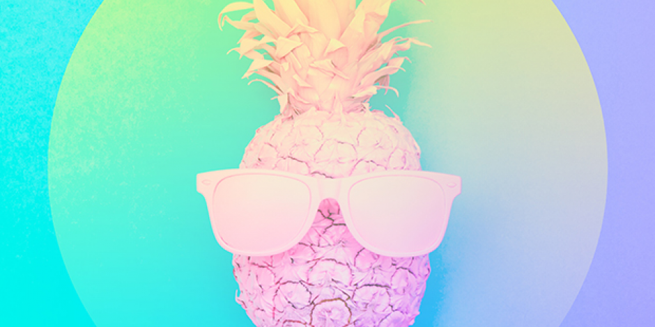 Ananas mit Sonnenbrille