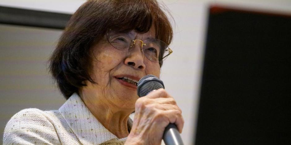 Atomic bomb survivor Teruko Yahata speaks to foreign visitors in Hiroshima