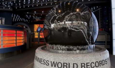 Los Angeles, USA, Entrance hall of the Hollywood Guinness World of Records Museum