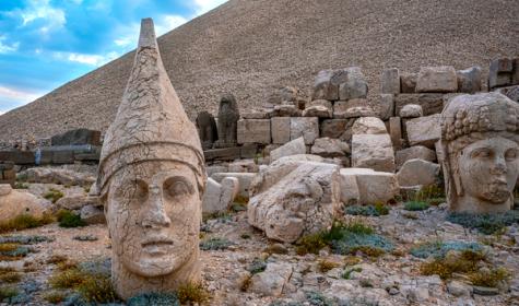 Daytime view of artefacts at the mausoleum of Antiochus I